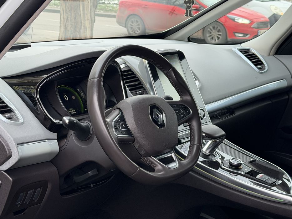 Renault Espace V 2015 року | 1.6 dCi | Автомат | Мінівен бізнес-класу