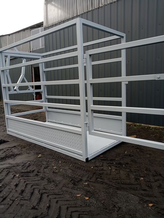 Poskrom do bydła, koni