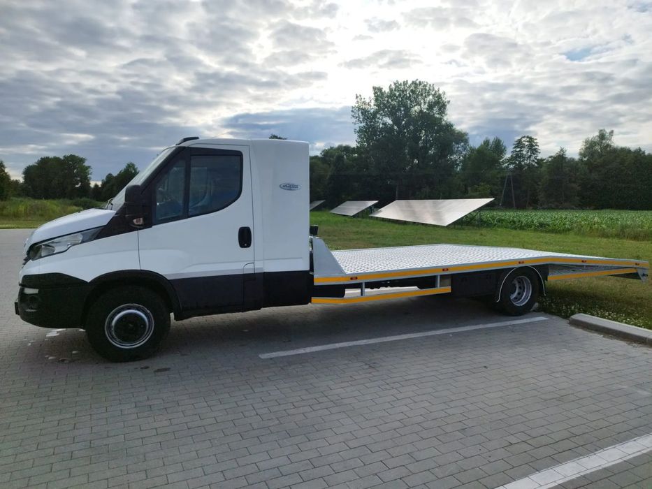 Iveco DAILY  EURO 6 POMOC DROGOWA HI-MATIC Pneumatyka Klima Radar 2 łóżka
