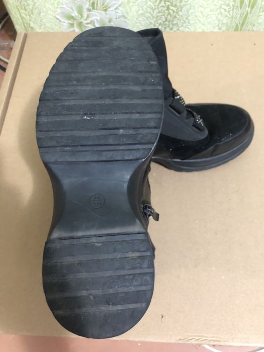 Ботинки на девочку