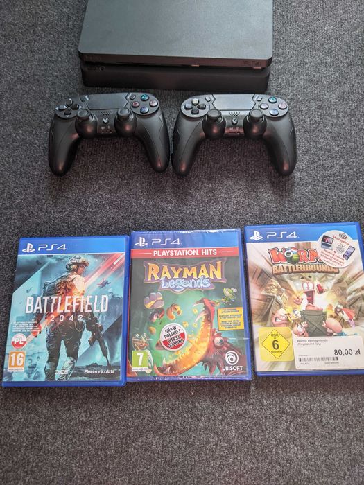 play station 4 2 pady 3 gry