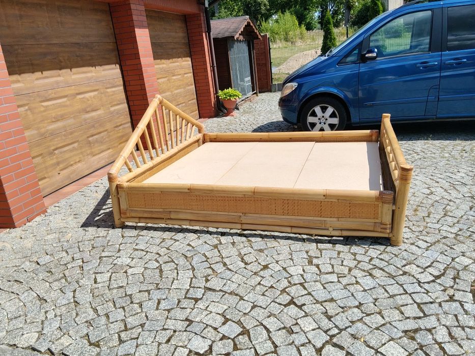 Łóżko bambusowe.