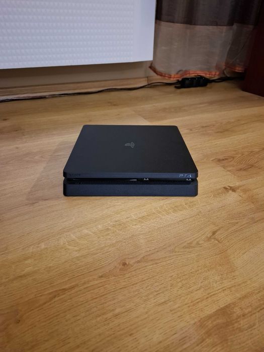 PlayStation 4 slim 512 gb