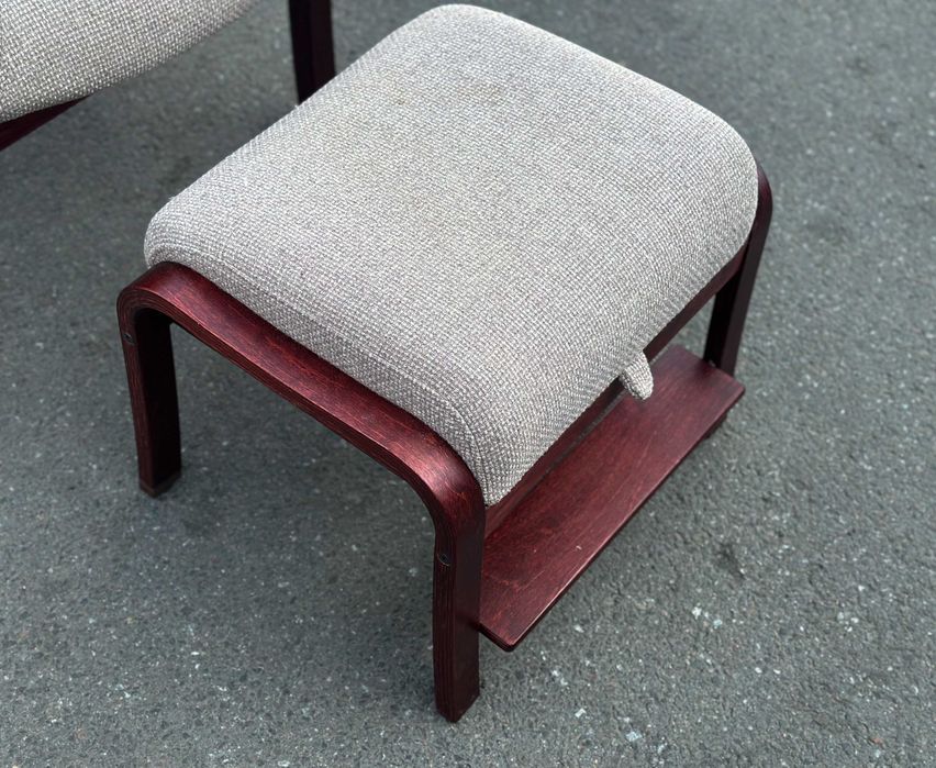 Вінтажний відпочинковий комплект крісло+пуф/меблі з Європи/COMFORTLIFE