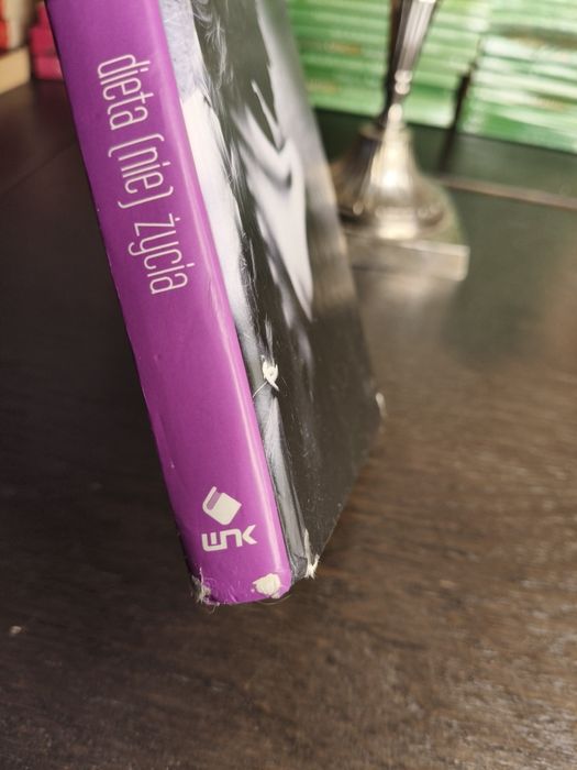 Książka pod tytułem dieta (nie) życia⁷⁵