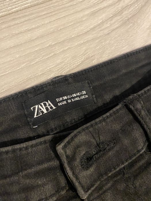 Jeansy z wysokim stanem zara