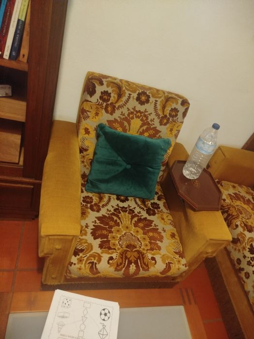 Três sofás a venda a bom estado