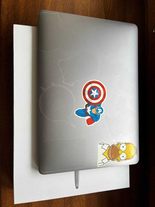 Macbook 12 2017 8gb ram/ssd 256gb/ Space Gray