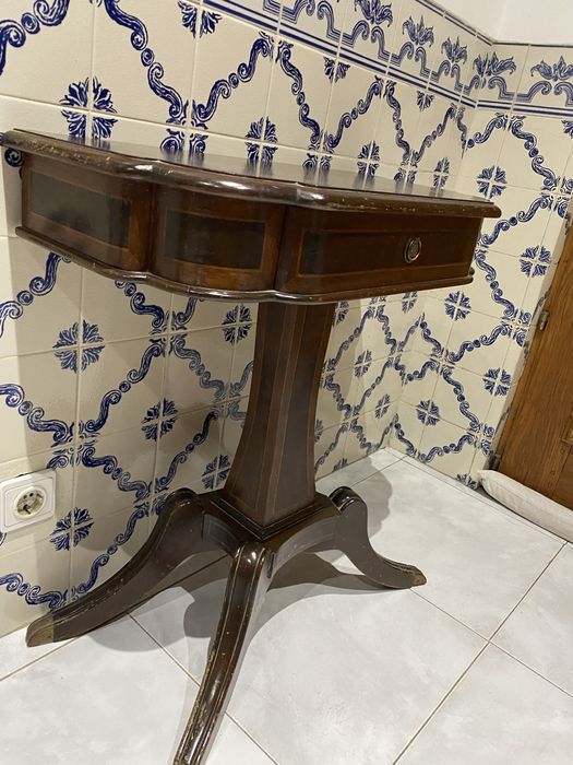 Mesa de apoio lindissima