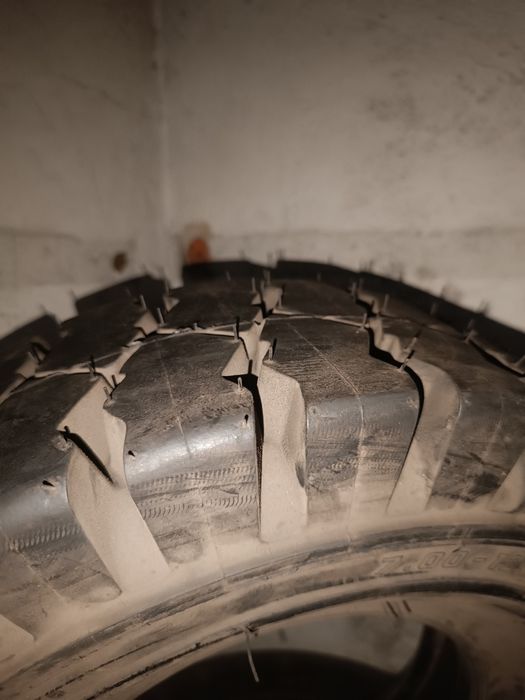 Pneu 7.00x12 de Bobcat