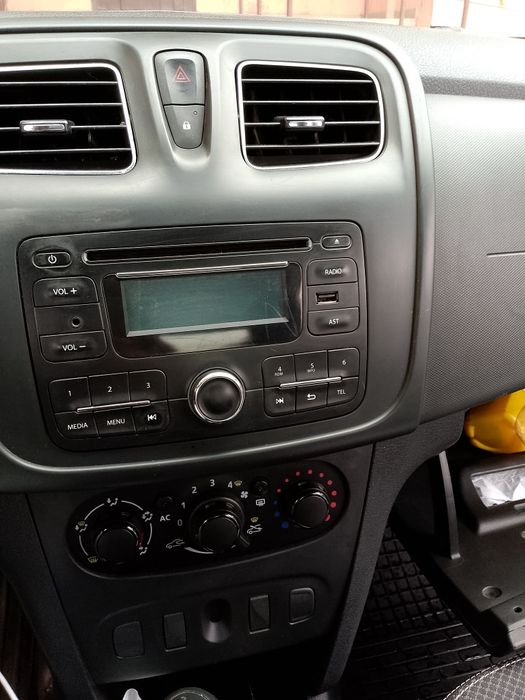 Срочно!Один хозяин  Продам Рено Логан 2