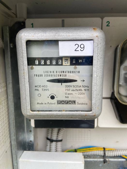 Używane liczniki elektryczne Pafal (11 sztuk)