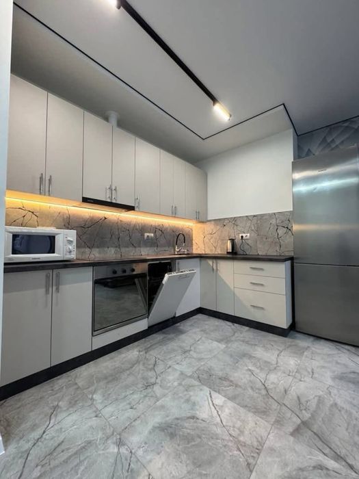 Оренда поблизу центру мікрорайон Варшавський єр іо