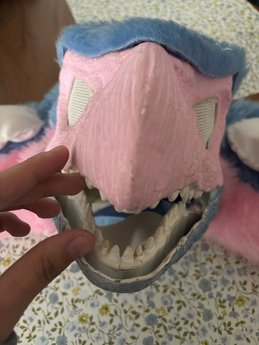 Dino mask fursuit Sky
