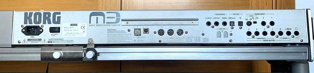 Teclado Korg M3 - 73 Xpanded – sons adicionais, ótimo estado, manuais