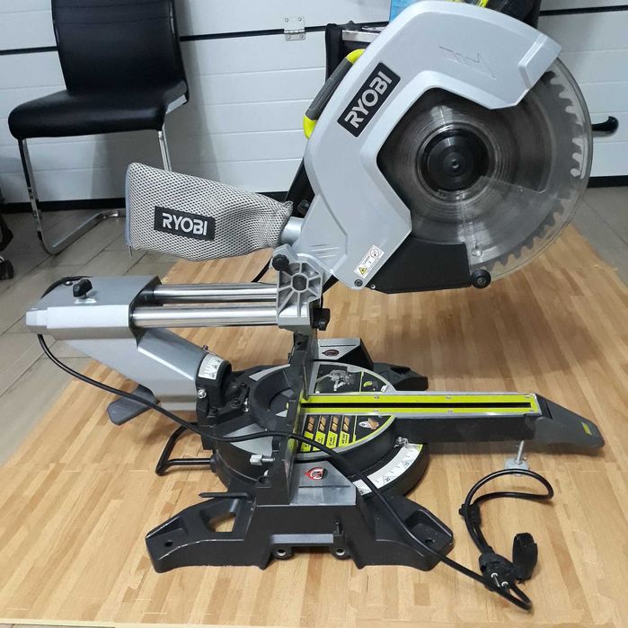 Piła Ryobi ukośnica  EMS305RG
