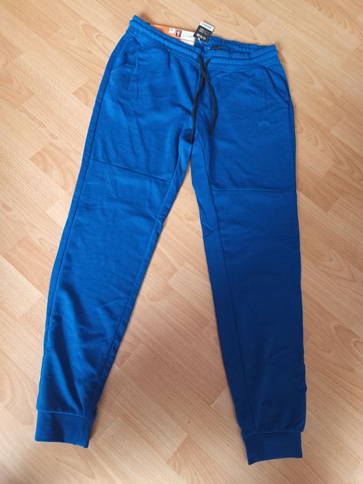 Nowe spodnie dresowe M/L 40/42