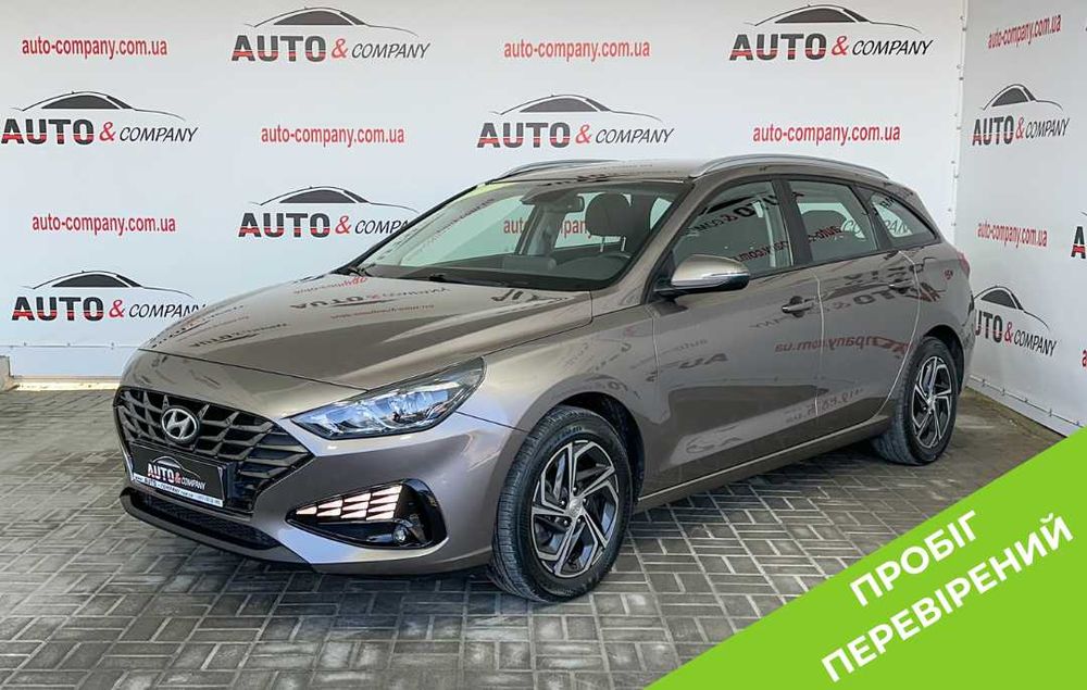 Свіжопригнане авто з Європи!

Рідний пробіг та в рідній фарбі,даємо гарантію.

Багата комплектація,а саме:
   - 85 кВт

	   - Камера заднього огляду

	   - 2-х зонний клімат контроль.

	   - Led ходових вогнів

	   - Спортивні сидіння з боковою підтримкою

	   - Розширена мультмедія з навігацією та Car Play.

	   - Парктроніки

	   - Датчики дощу та світла.

	   - Електропакет.

   - Бездротова зарядка телефону

   - Безключовий доступ та запуск кнопкою

Авто не вимагає додаткових вкладень.

VIN: TMAH381AGMJ098700