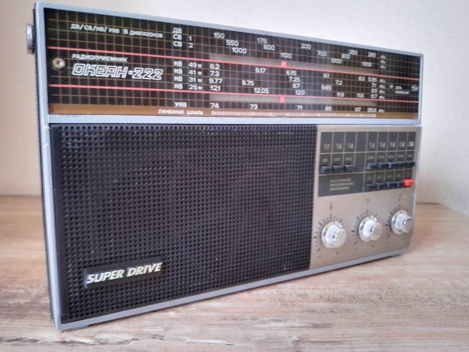 Приёмник с FM. Для дома