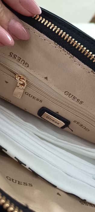 Mala com alça Guess - Portes Grátis
