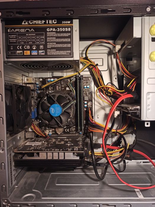 Sprzedam Komputer Stacjonarny