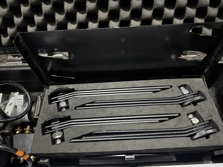 Продам комплект Astera AX1 Pixel Tube (8-Light Set) + Charging Case