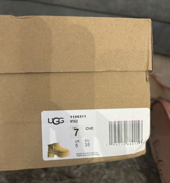Śniegowce UGG W Classic Ultra Mini Heigjts 38