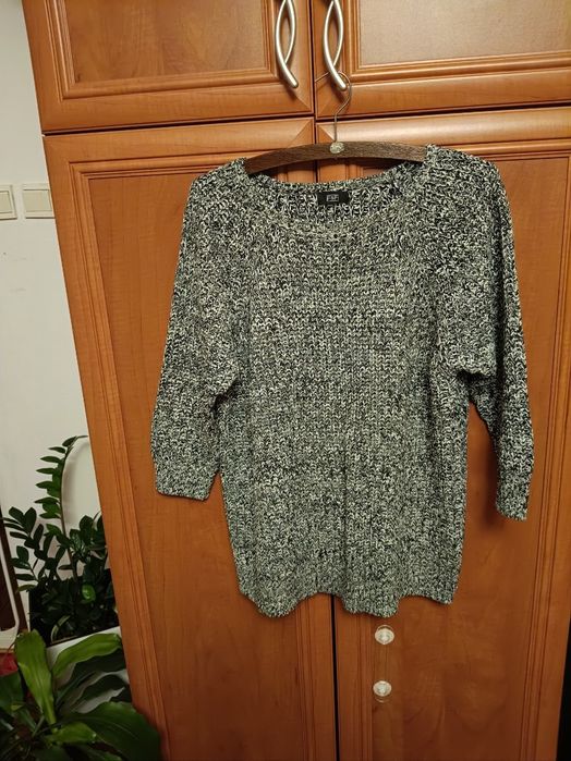 Sweter czarno bialo damski