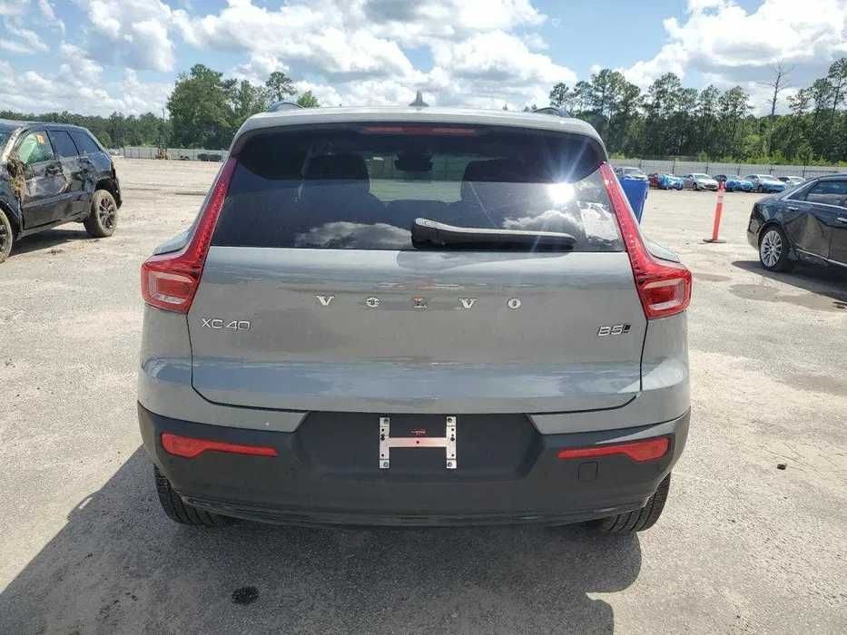 VOLVO XC40 | Бампер передній / задній Запчастини Розборка