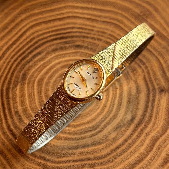 1980s, „Waltham Diamont”. Vintage’owy damski zegarek. USA–Japan made
