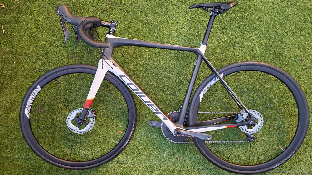 Coluer Esbelta Carbono t54 Disco.