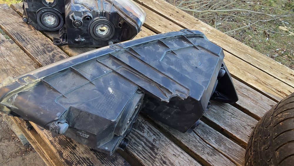 Фари Dodge Journey