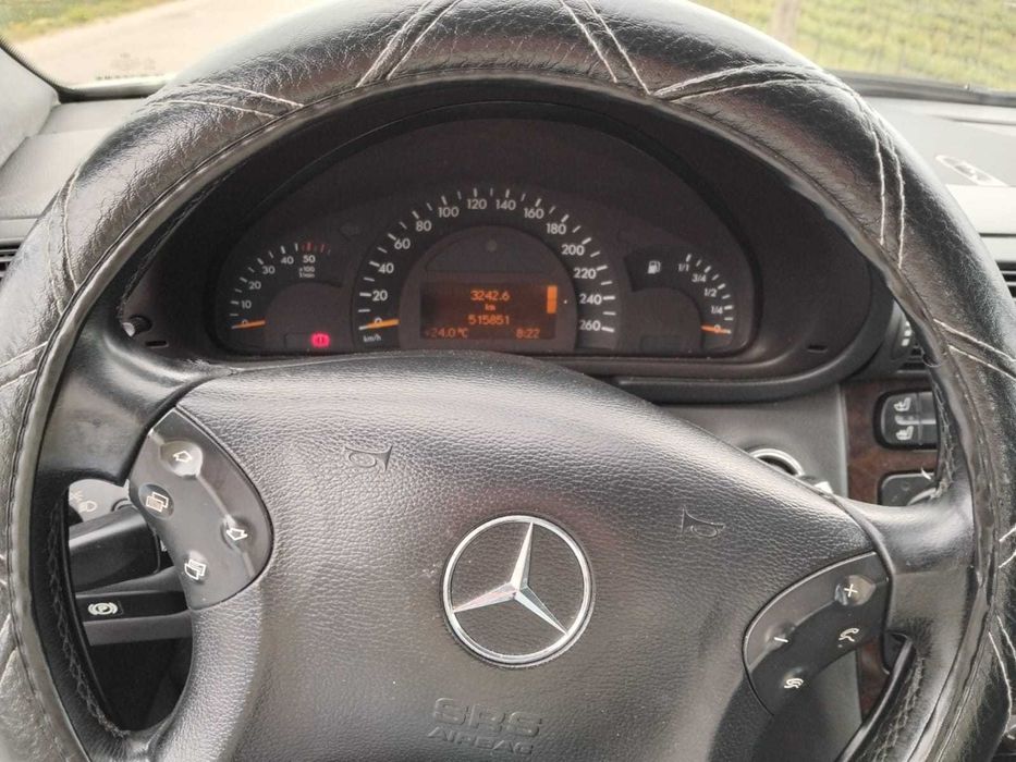 Mercedes Benz C220 cx automática 150cv