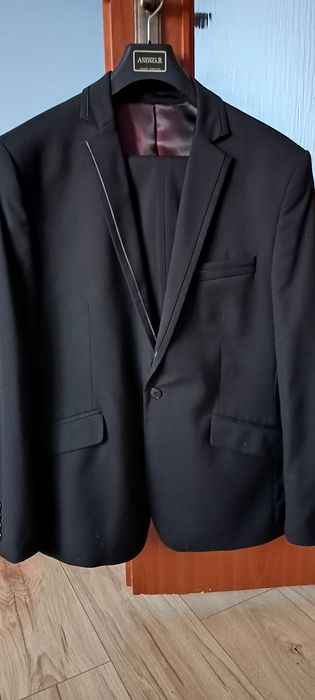 Czarny garnitur polecam