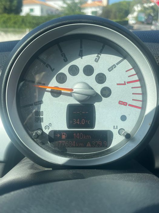 MINI Cooper (3 portas)