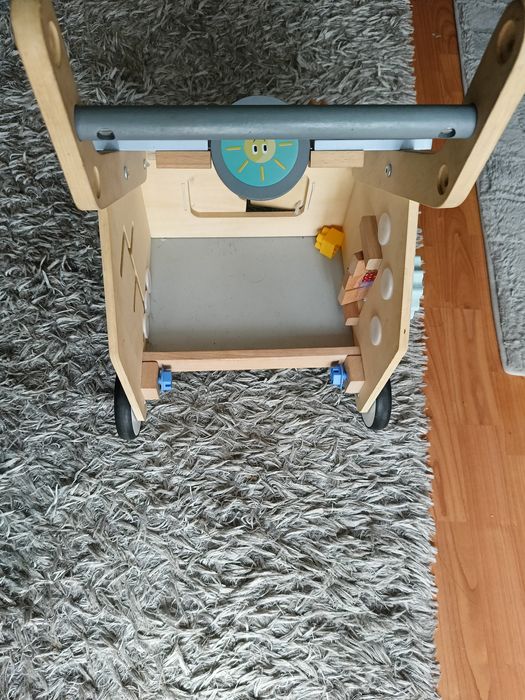 Chodzik, pchacz ,jeździk dla dziecka