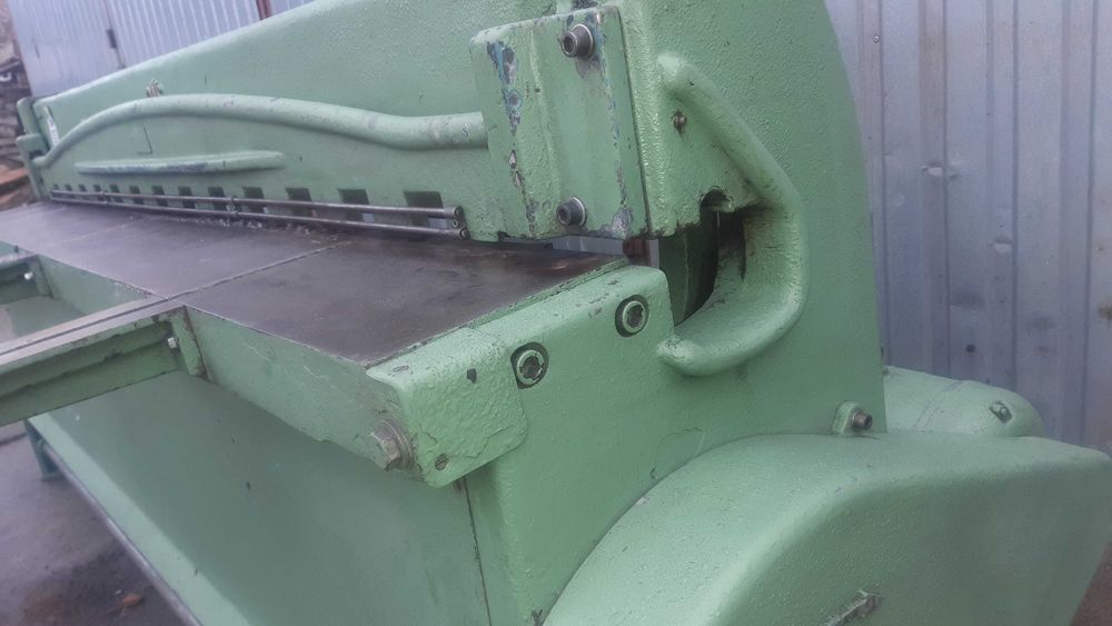 gilotyna mechaniczna ras 2000x2 nożyce gilotynowe