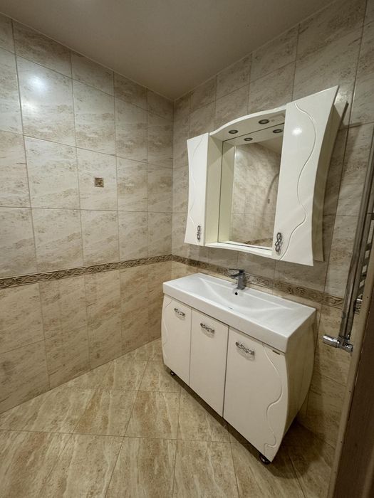 Продам 3к квартиру з сучасним ремонтом