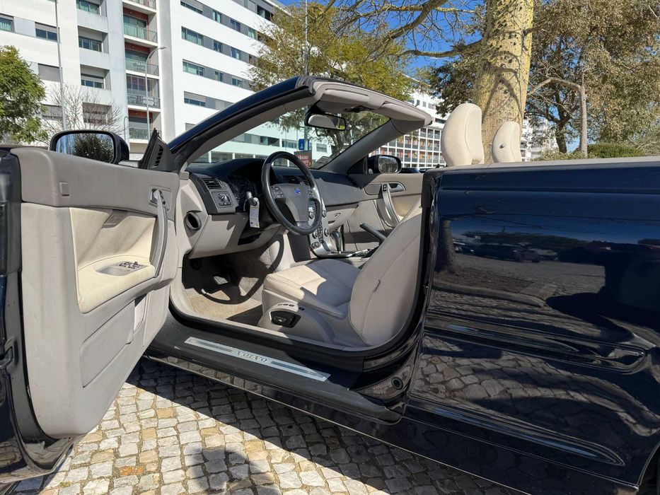 Volvo C70 Cabrio D5 98000KM 2008 Full Extras Automatico Livro Revisoes
