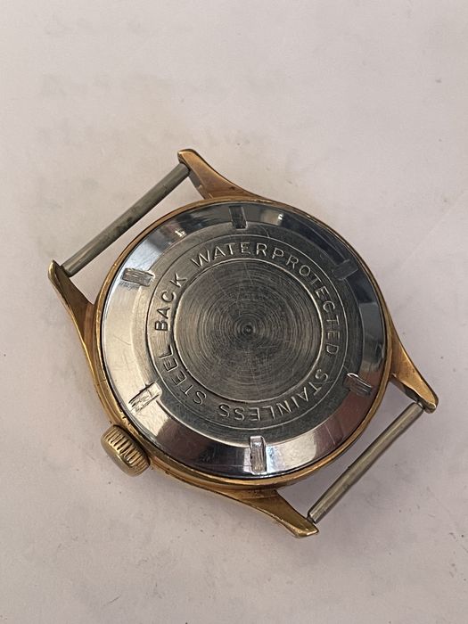 Relógio Herma corda a trabalhar