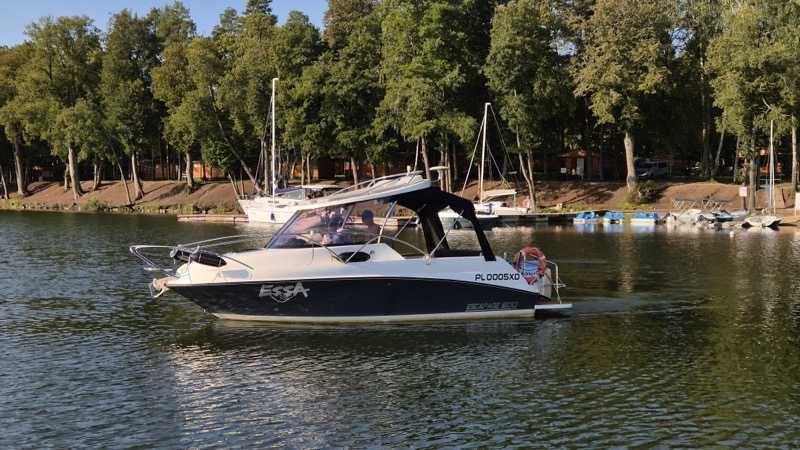 Sprzedam łódź motorową  Escapade 600, wersja camper, najbogatsza opcja
