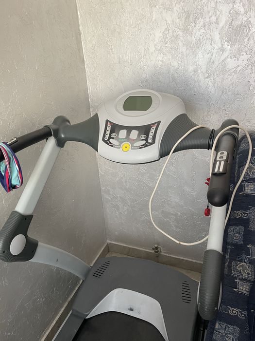 Бігова доріжка  HouseFit HT-9078 E