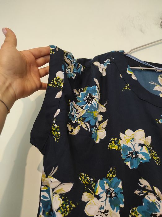 Zwiewna bluzka w kwiaty