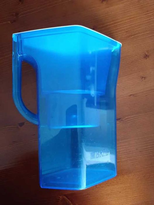 Jarro de água "Brita" azul e branco