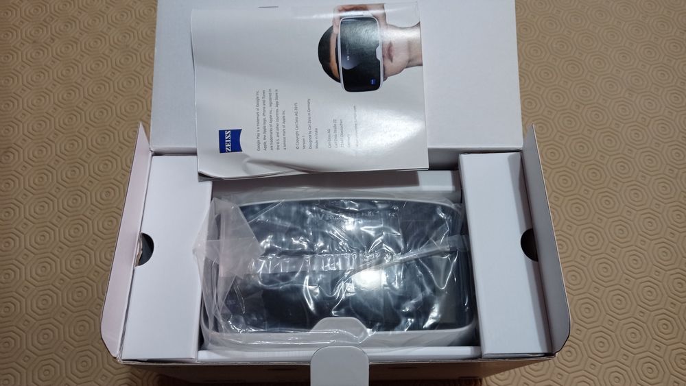 Zeiss Virtual Reality Glasses64286238763906121