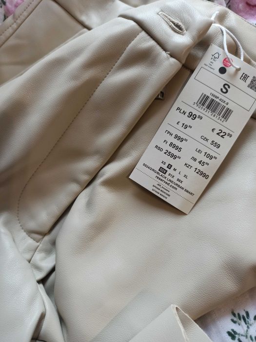 NOWE beżowe spodnie z imitacji skóry ekoskóra damskie Reserved S