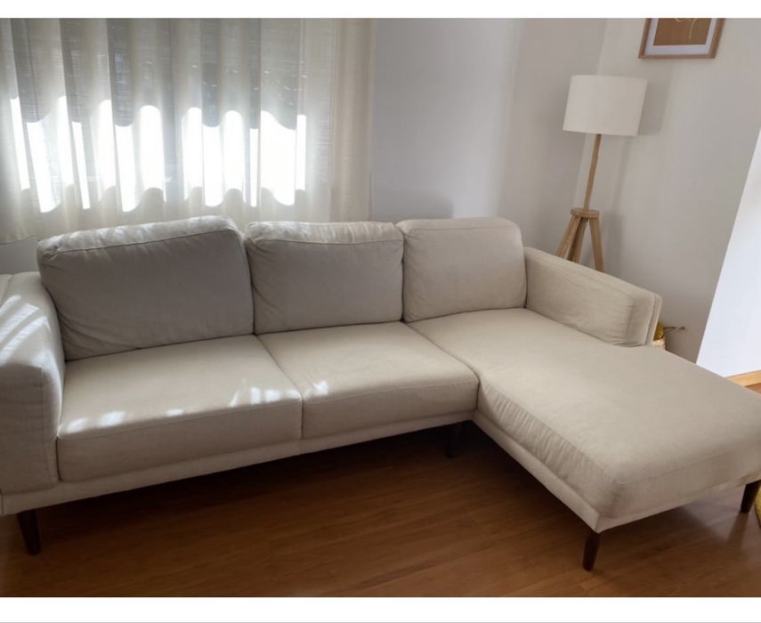 Sofá 3 lugares com chaise loungue