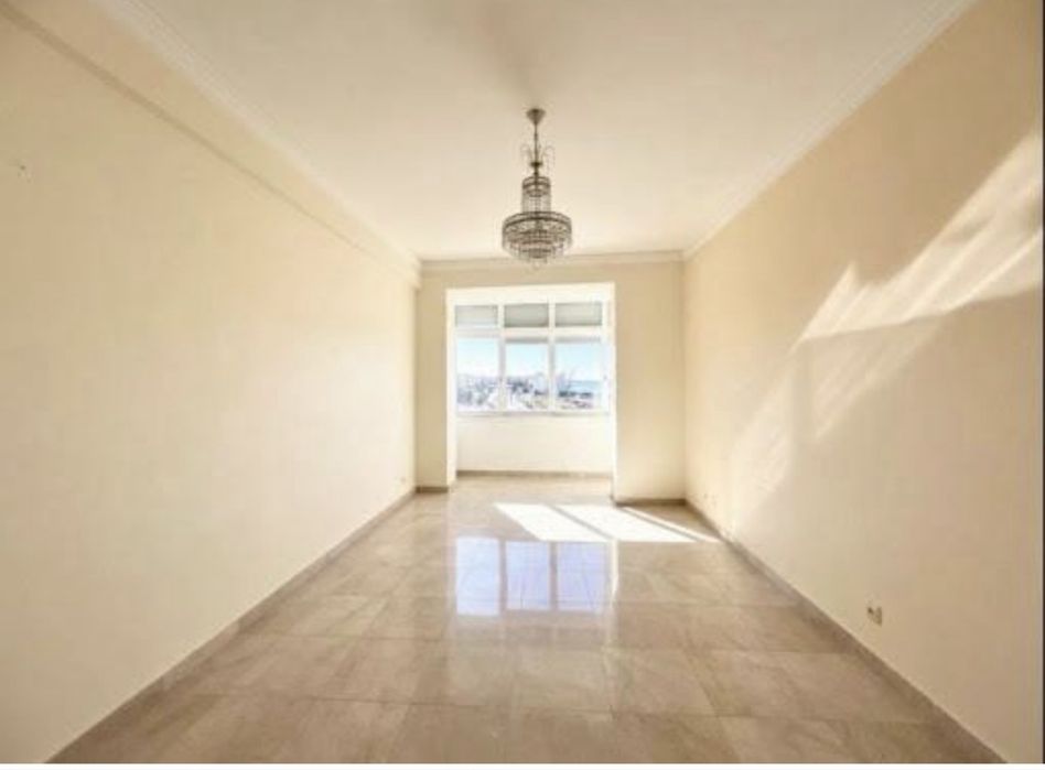 Apartamento T3 Lumiar - Garagem - METRO