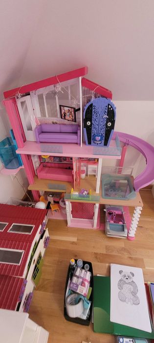 Domek dla lalek Barbi - duży