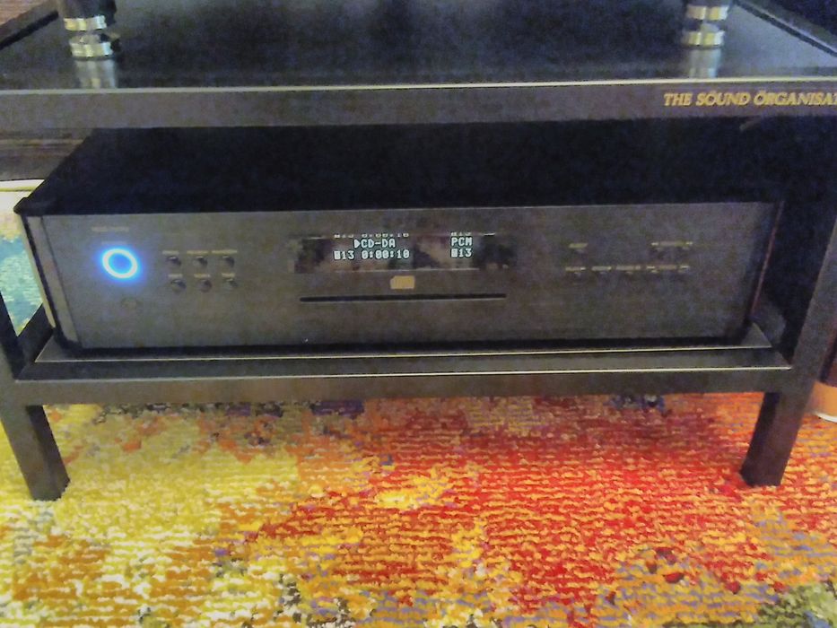 ROTEL CD Player / Brand New with Remote Control64564397005187120